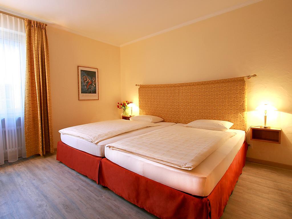 Hotel Garni Golf 아스꼬나 외부 사진
