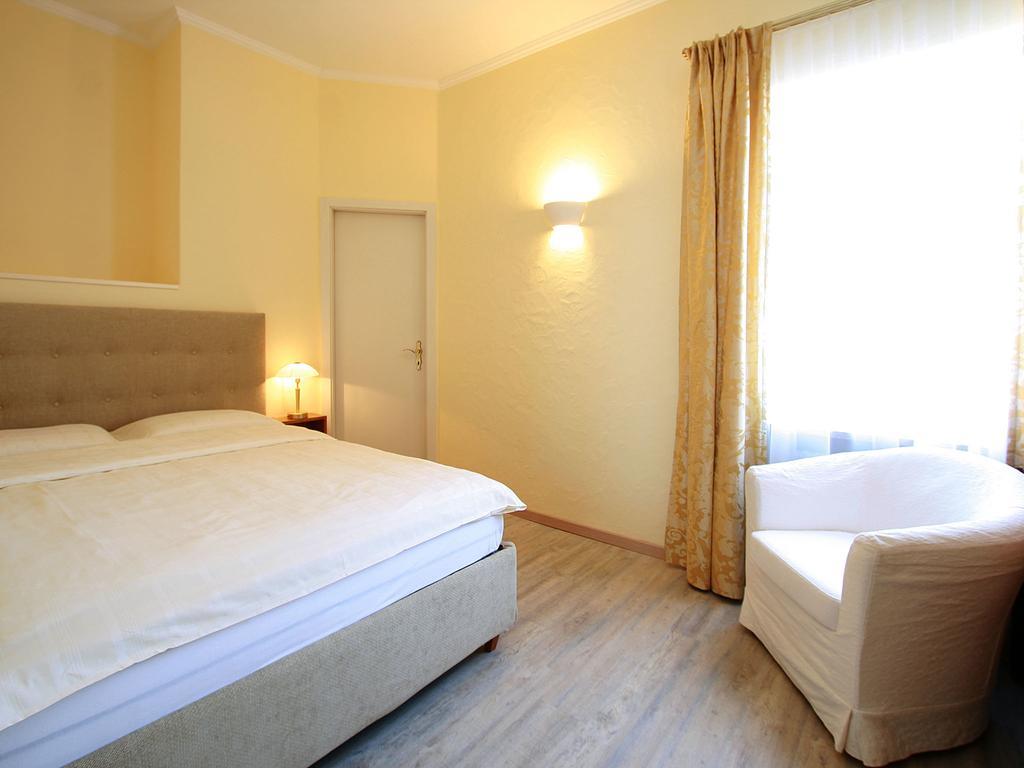 Hotel Garni Golf 아스꼬나 외부 사진
